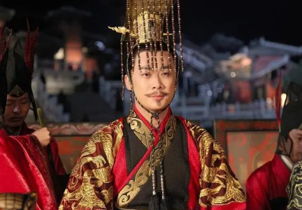 霍光手中的势力那么大 刘病已又是怎么坐稳皇位的（这样也行？） 第1张