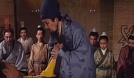 李严这位刘备的托孤重臣，为什么结局会如此悲惨？（燃爆了） 第2张