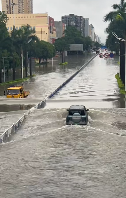 南宁暴雨内涝 仰望U8却火了！ 仰望U8 第1张