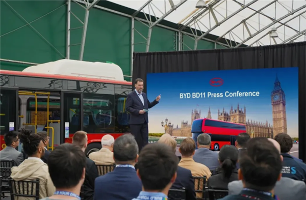 单车售价368万！比亚迪双层巴士BD11英国首发：首批订单超100台 比亚迪 双层巴士BD11 第1张