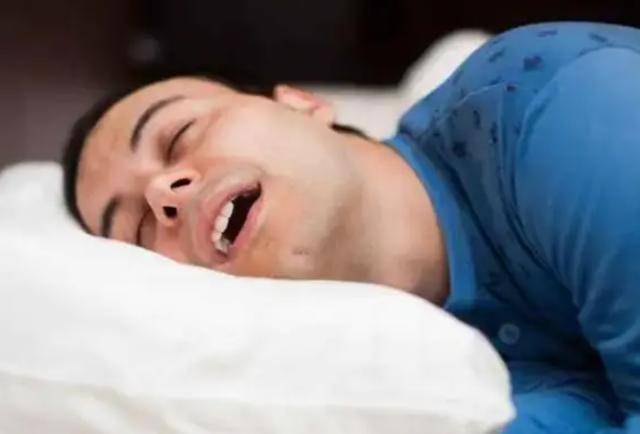 男子发生脑梗咋回事？提醒：两种食物，早餐时尽量不吃或者少吃  脑梗 第6张