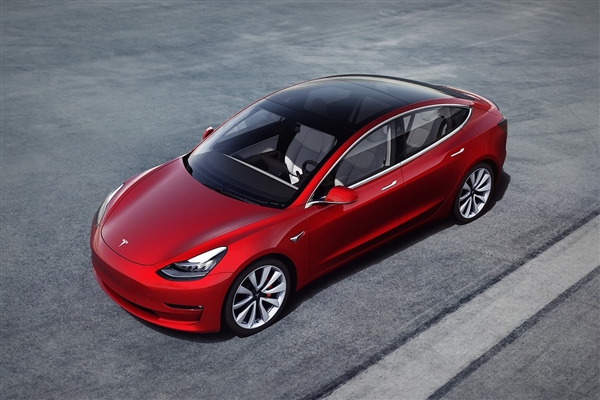 特斯拉：Model 3/Y电池设计寿命超32万公里 跑满仅损失15%的容量 特斯拉 Model 3/Y 电池寿命超32万公里 第1张