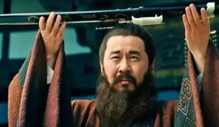 刘表究竟做了什么？导致后世说其配不上枭雄之称（一看就会） 第4张