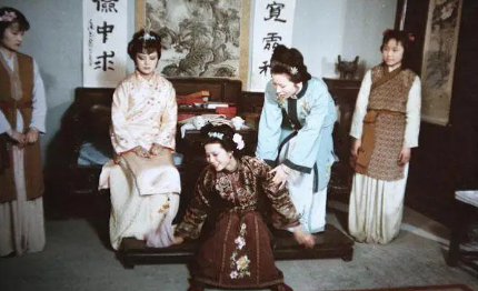 红楼梦中，为什么贾探春最该感谢的人是她自己？（这都可以？） 第3张