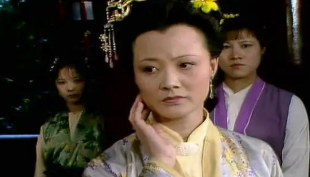 尤二姐是自己吞金自杀的，为何王熙凤要顶包主谋的头衔？（满满干货） 第4张