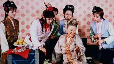 红楼梦中，晴雯究竟是怎么成了一个活生生的悲剧？（难以置信） 第1张