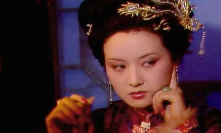 为何说红楼梦中，薛姨妈才是那个心机不断的野心家？（满满干货） 第1张