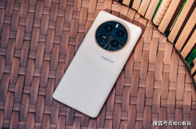 高端机“卷王”，120倍变焦+骁龙8Gen3，16GB+512GB仅3446元  高端机 120倍变焦 骁龙8Gen3 第3张