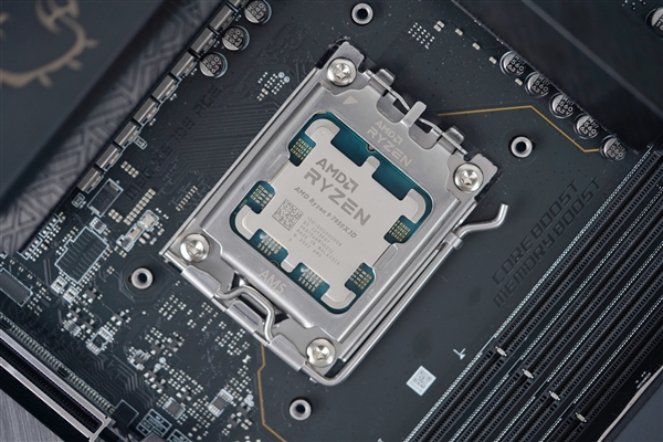 AMD Zen5新主板也叫800系列！正面撞车Intel Zen5新主板 第1张