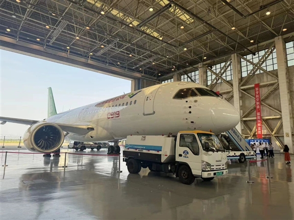 东航正式接收第六架C919：三大航＋海航豪购365架 东航 第六架C919 第1张