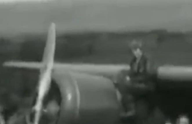 1937年，美国“空中女王”海上离奇失踪，无线电报留下神秘数字 空中女王 第6张