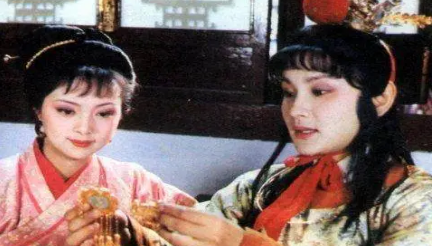在薛宝钗的内心里，她是否真的爱过贾宝玉？（深度揭秘） 第1张