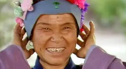 林黛玉和刘姥姥的交集，为何要用相爱相杀来形容？（不要告诉别人） 第1张