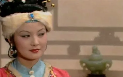 如果有一天王熙凤不强势了，还能在贾府风生水起吗？（越早知道越好） 第3张