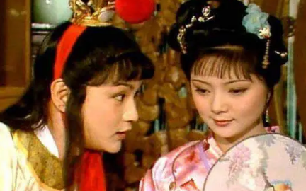 薛宝钗如何用自己最能拿得出手的东西去维护关系？（难以置信） 第3张