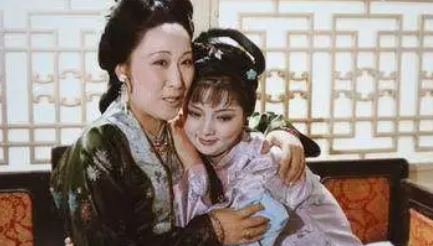 薛姨妈为何在做媒路上，只帮邢岫烟，而不帮林黛玉？（燃爆了） 第1张