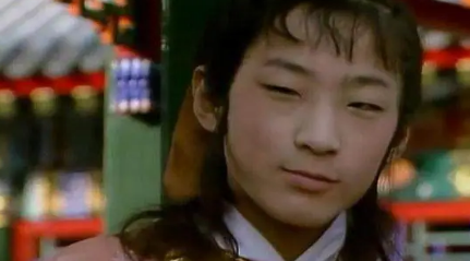 赵姨娘为何对彩云如此温情？因彩云一心一意对待贾环（没想到） 第2张