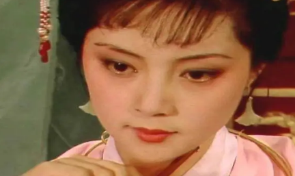 恭维王夫人的薛宝钗，为何还要特意踩贾母一脚？（干货分享） 第2张