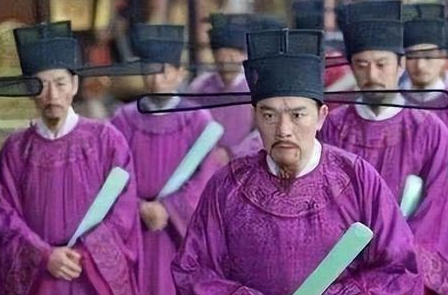 宋太祖的皇位是从孤儿寡母手中抢来的，为何还能受到后世崇拜？（速看） 第4张
