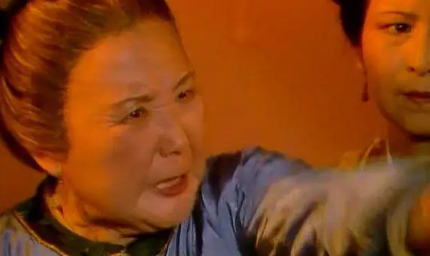 贾母为何非得自己大动肝火的亲自主持禁赌活动？（居然可以这样） 第3张