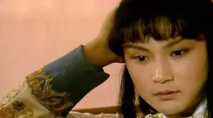 贾母为何非得自己大动肝火的亲自主持禁赌活动？（居然可以这样） 第1张