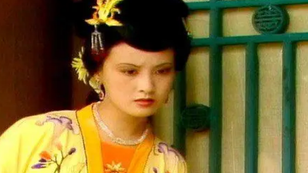 被王熙凤恨得牙痒痒的赵姨娘，为何能得尤氏的温柔以待？（一看就会） 第1张