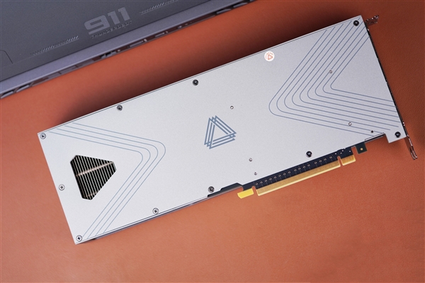 7nm工艺、7GB显存！摩尔线程MTT S70图赏 摩尔线程MTT S7 第6张