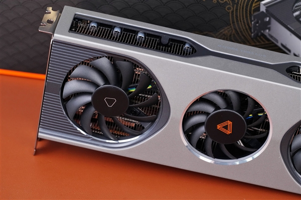 7nm工艺、7GB显存！摩尔线程MTT S70图赏 摩尔线程MTT S7 第8张
