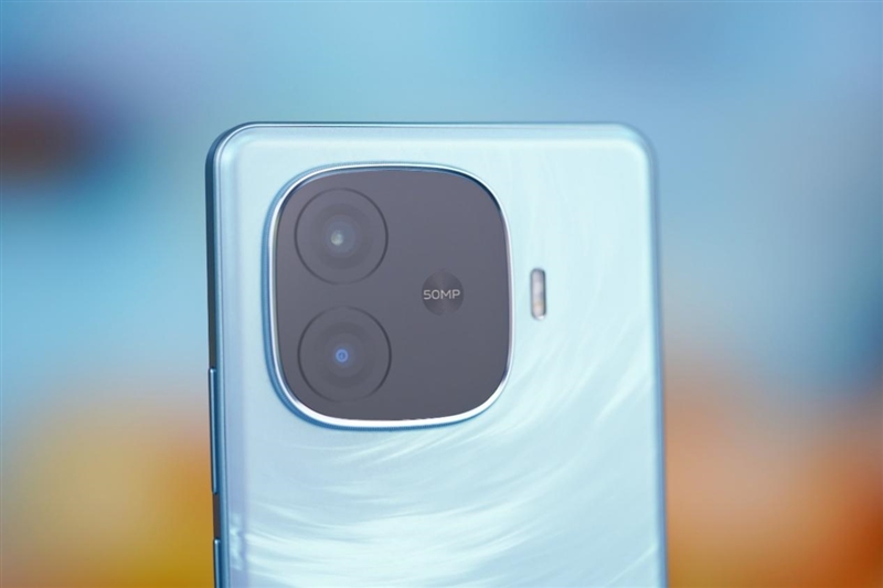 续航是旗舰机2倍！ 新一代国民手机vivo Y200 GT评测：1499元我最强 vivo GT评测 第1张