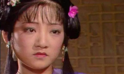 雪雁如何与林黛玉变成两条平行线，越来越找不到交集？（难以置信） 第1张