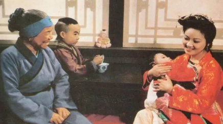 游园之后，为何刘姥姥一年到头最期待的是贴年画？（原创） 第1张