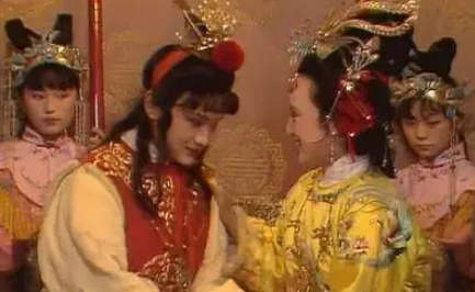 贾元春省亲的六次哭泣中，哪一次的哭最意味深长？（速看） 第4张