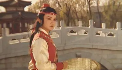 对于紫鹃挑起的憋屈窝火经历，为何王夫人只能隐忍？（奔走相告） 第2张