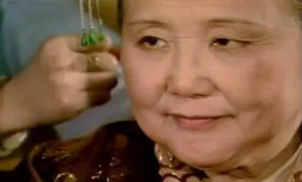 王熙凤唯一一次维护薛宝钗，其实藏有着怎样的阴谋？（干货满满） 第2张