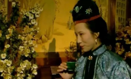 贾母为何只对李纨的寡婶做出如此强硬的留客态度？（越早知道越好） 第1张