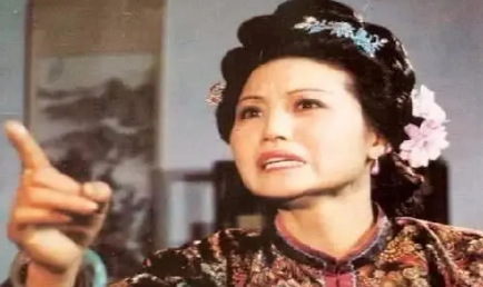赵姨娘登门叫骂时，贾探春如何另类保护自己母亲？（这都可以？） 第1张