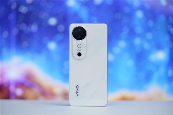 充电一次玩游戏14小时！vivo S19图赏 vivo S19 第6张
