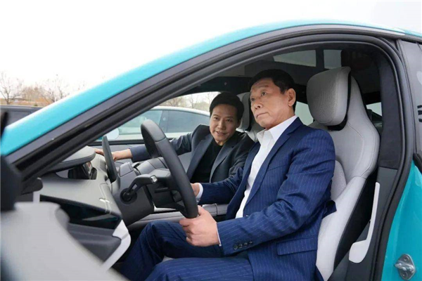 保定“车神”魏建军 亲自下场当网红 新一代哈弗H6要火 魏建军 新一代哈弗H6 第2张