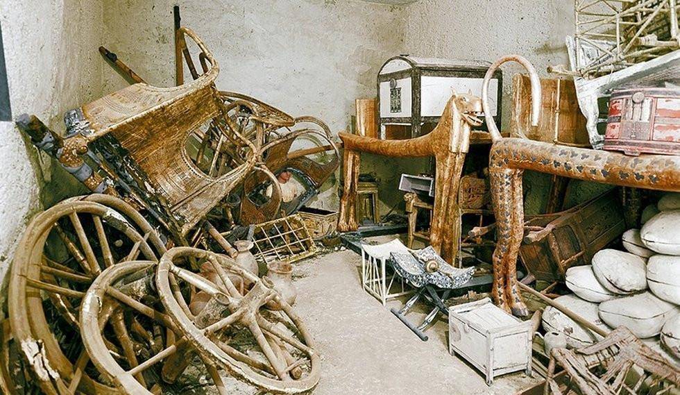 埃及法老图坦卡蒙墓室：金碧辉煌，神秘咒语曾让挖掘者离奇死亡  埃及法老图坦卡蒙墓 第3张