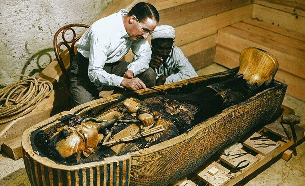 埃及法老图坦卡蒙墓室：金碧辉煌，神秘咒语曾让挖掘者离奇死亡  埃及法老图坦卡蒙墓 第13张