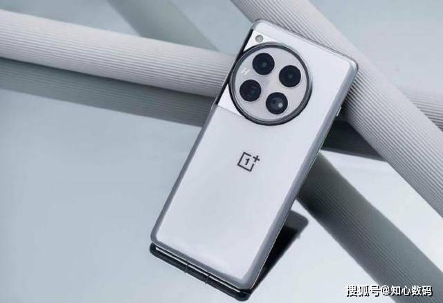 OPPO开始“发飙”，骁龙8Gen3+哈苏三摄，16GB+512GB突降941元  OPPO 骁龙8Gen3 第1张