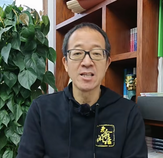 只因俞敏洪一句话：东方甄选三天跌没了30亿 俞敏洪 东方甄选 第1张