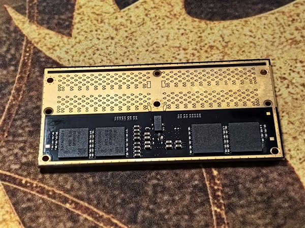 微星主板首秀CAMM2、Mini_CUDIMM两大革命性内存！下代普及四大徒手DIY设计 微星主板 CAMM2 Mini_CUDIMM 第4张