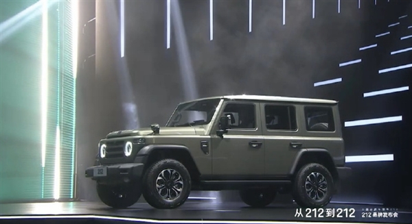 竞争坦克300、bj40等硬派越野！北汽制造新212正式亮相 坦克300 bj40 北汽制造新212 第3张