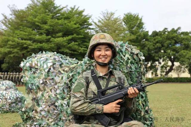 瘦身80斤！她如愿成为一名海军战士  瘦身 第7张