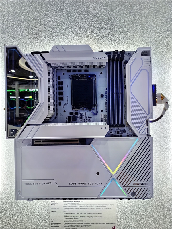 七彩虹Z790火神主板现身：首次E-ATX大板设计 黑白双色可选 七彩虹Z790主板 E-ATX大板 第3张