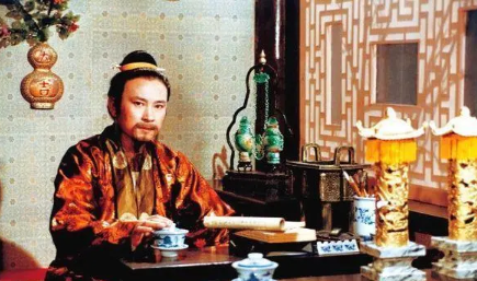 红楼梦中，贾政为何能容易说出宁荣两府女人的悲哀？（速看） 第3张