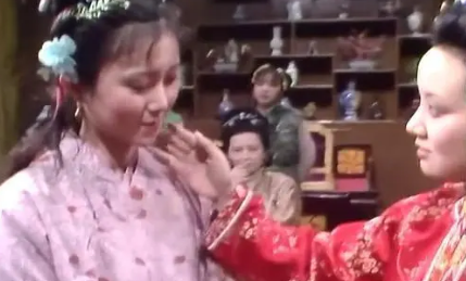 从漠然到被王熙凤等人认可，邢岫烟经历了多少辛酸？（这样也行？） 第3张