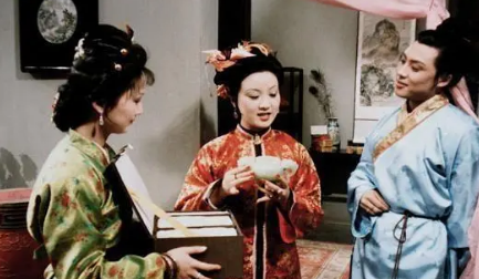 红楼梦中，一个大家族的管家奶奶要具备哪些基本条件？（奔走相告） 第2张