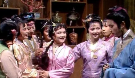 薛宝琴在被薛姨妈算计之后，她是如何因祸得福的？（越早知道越好） 第1张